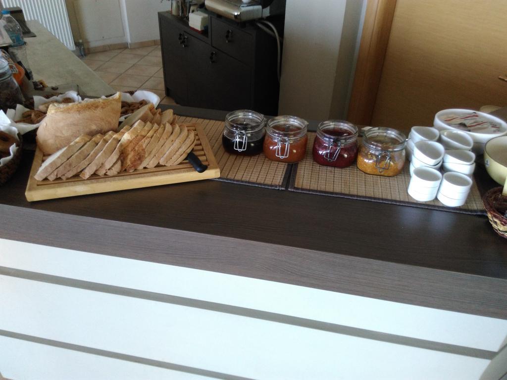 Hotel Theasi Диакопто Екстериор снимка