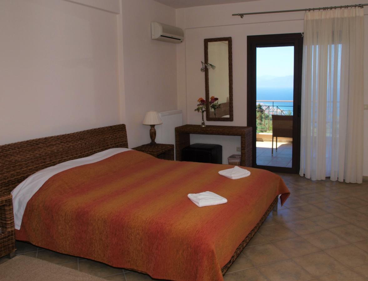 Hotel Theasi Диакопто Екстериор снимка