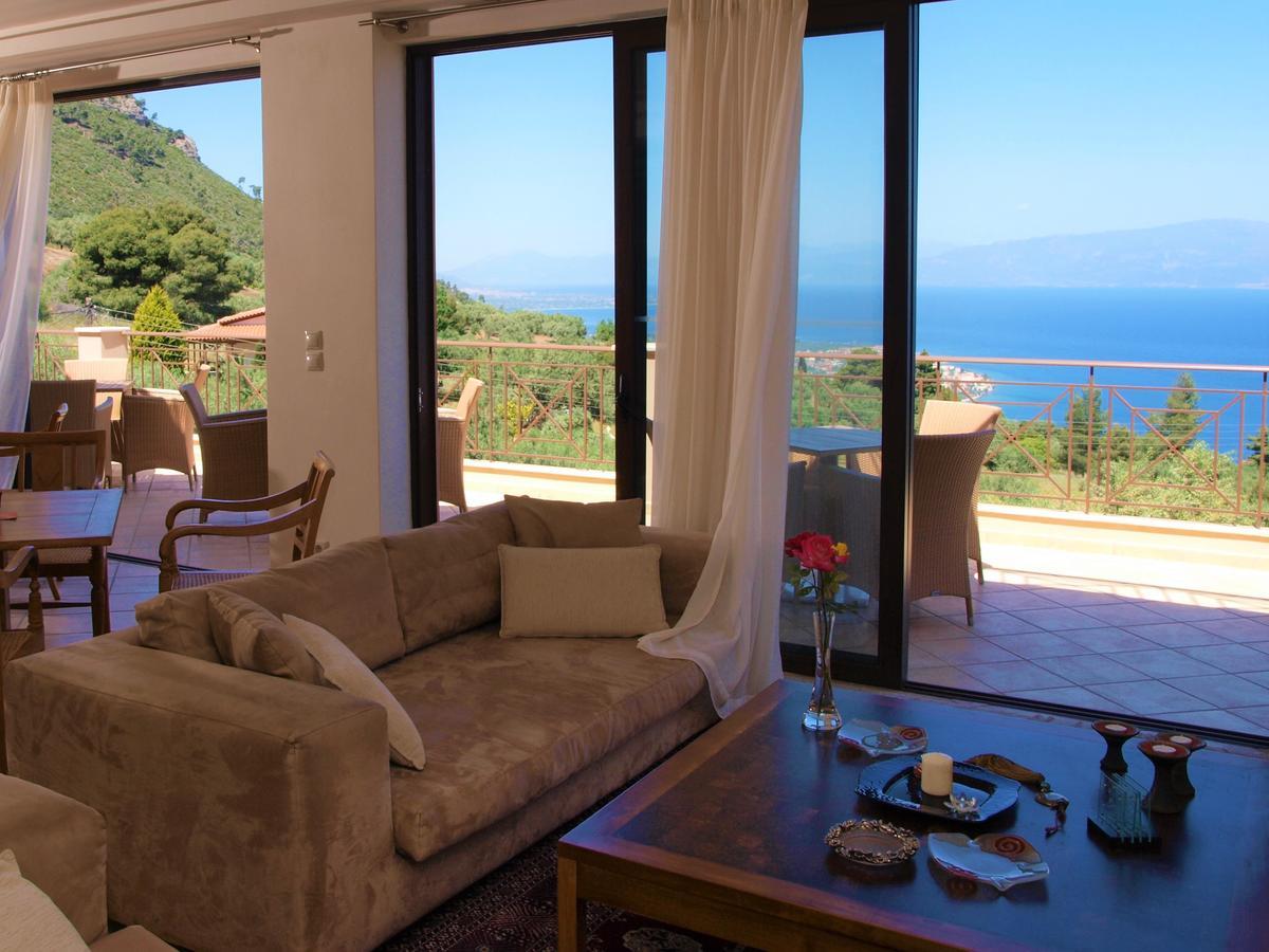 Hotel Theasi Диакопто Екстериор снимка